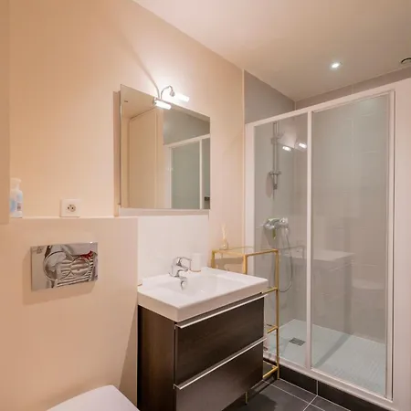 Chic Monceau Retreat شقة باريس