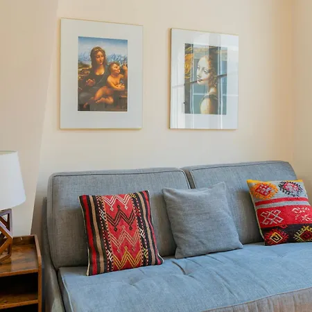 شقة Chic Monceau Retreat *